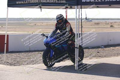 media/Nov-03-2025-Lets Ride (Mon) [[4d74c1c4d3]]/B Group/Grid/